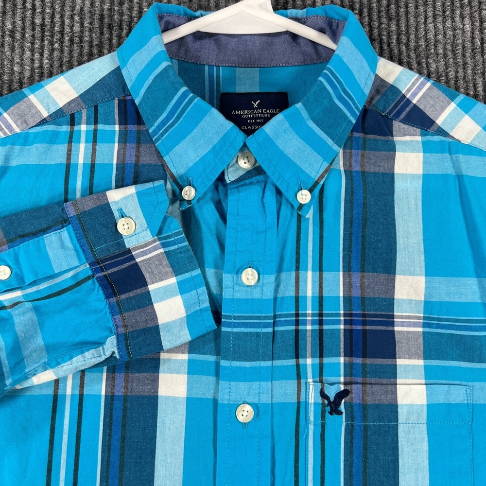 American Eagle Mens Shirt Medium Blue Plaid Long Sleeve Button Down Classic Fit